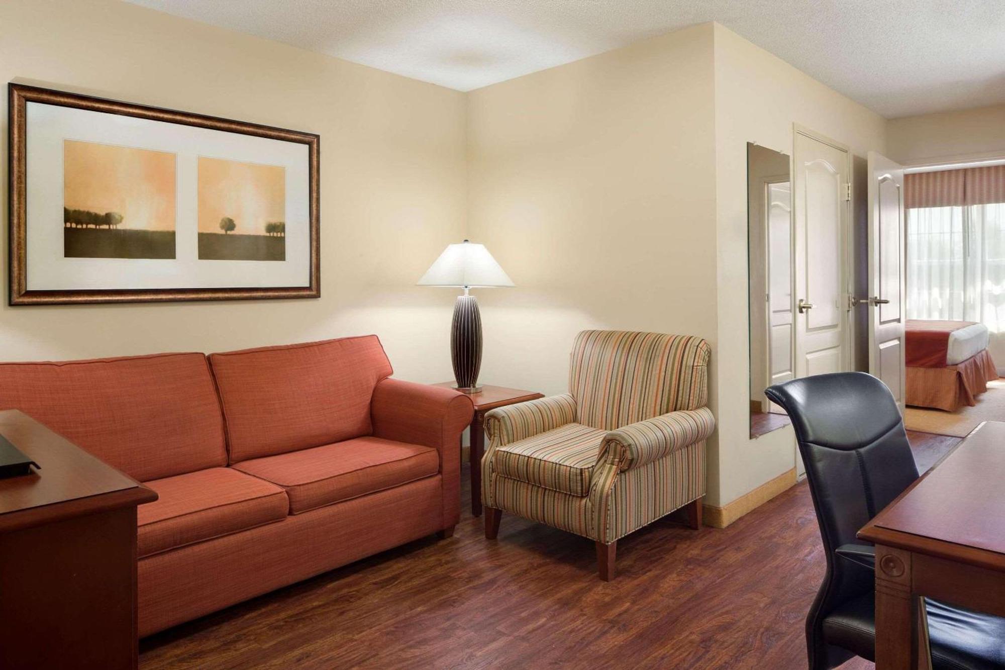 Hotel Country & By Radisson, Baltimore North, Md White Marsh